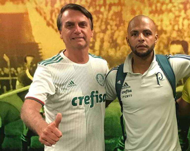 Jair Bolsonaro ao lado de Felipe Melo, em novembro de 2017