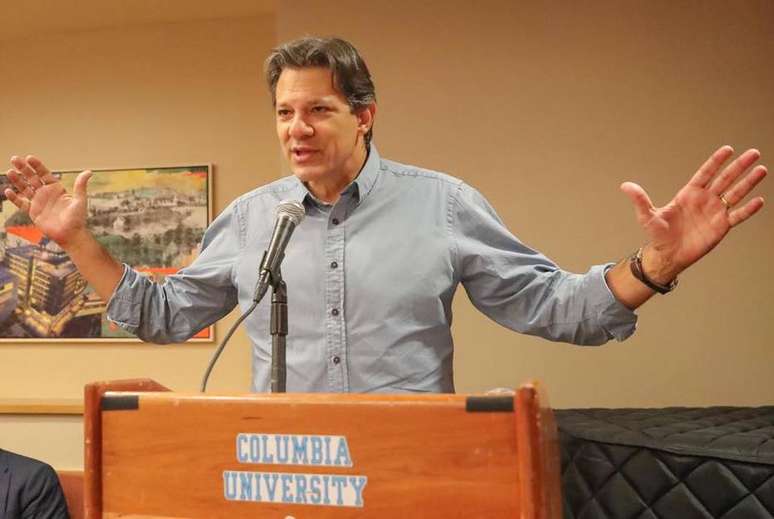 O ex-prefeito de São Paulo Fernando Haddad discursa na Universidade de Columbia, em Nova York