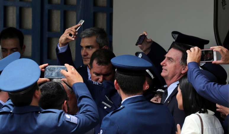 President eleito, Jair Bolsonaro, é fotografado ao participar de fomatura militar em Guaratinguetá (SP)
30/11/2018
REUTERS/Paulo Whitaker
