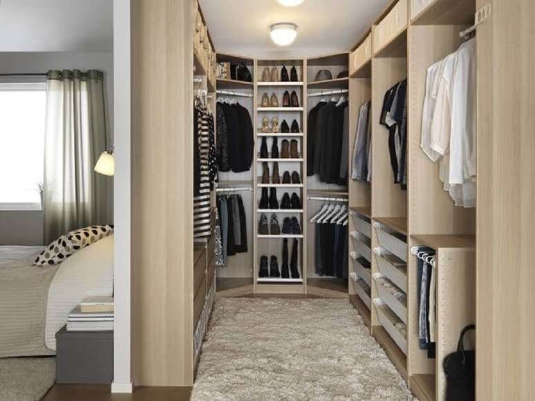9. É importante manter o quarto com closet sempre muito bem organizado – Foto: Kızlar Semti