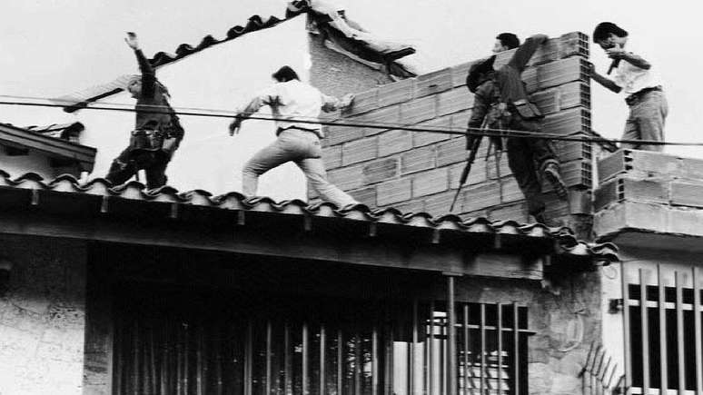 O momento da morte de Escobar, em dezembro de 1993