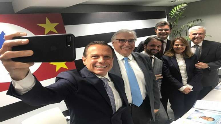 Em coletiva, João Doria apresentou para compor sua equipe no governo de São Paulo Alexandre Baldy, João Octaviano, Patricia Iglesias e Benedito Braga. Também na foto, o vice-governador eleito, Rodrigo Garcia