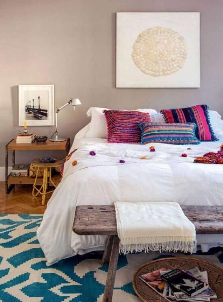 11. O tapete para quarto pode se tornar o grande destaque da decoração – Foto: The Holk