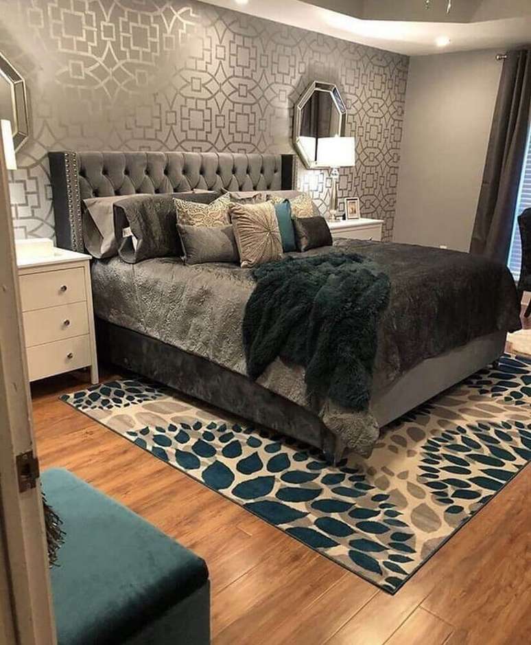 49. O tapete para quarto com estampa muitas vezes se torna o grande destaque na decoração do ambiente – Foto: Attractive Hub