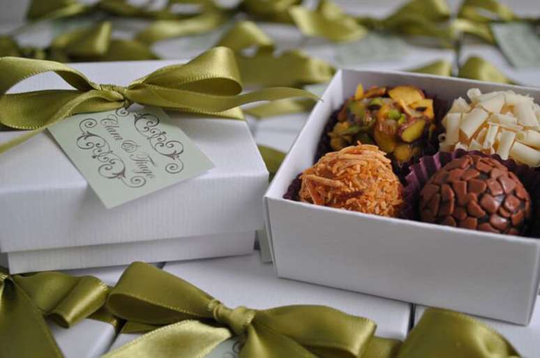 41. Embalagem com docinhos como lembrancinha de casamento. Foto de Internovias