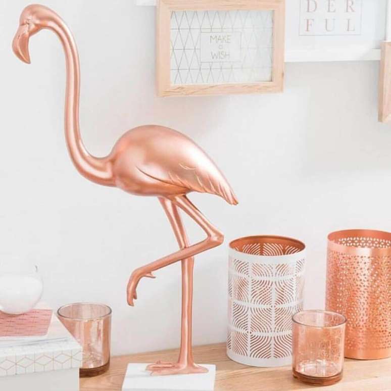 63. Objetos de decoração rose gold – Foto: We Heart It