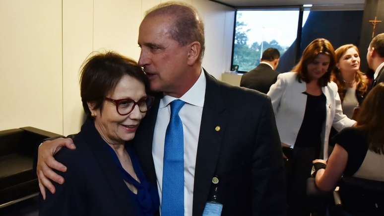 Onyx e Tereza Cristina após reunião no Centro Cultural do Banco do Brasil (CCBB)