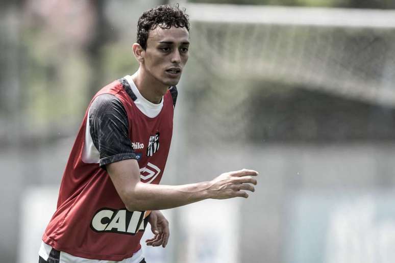 Com contrato firmado ainda quando era do Santos B, Pituca deve ganhar aumento no Peixe (Foto: Ivan Storti/Santos)