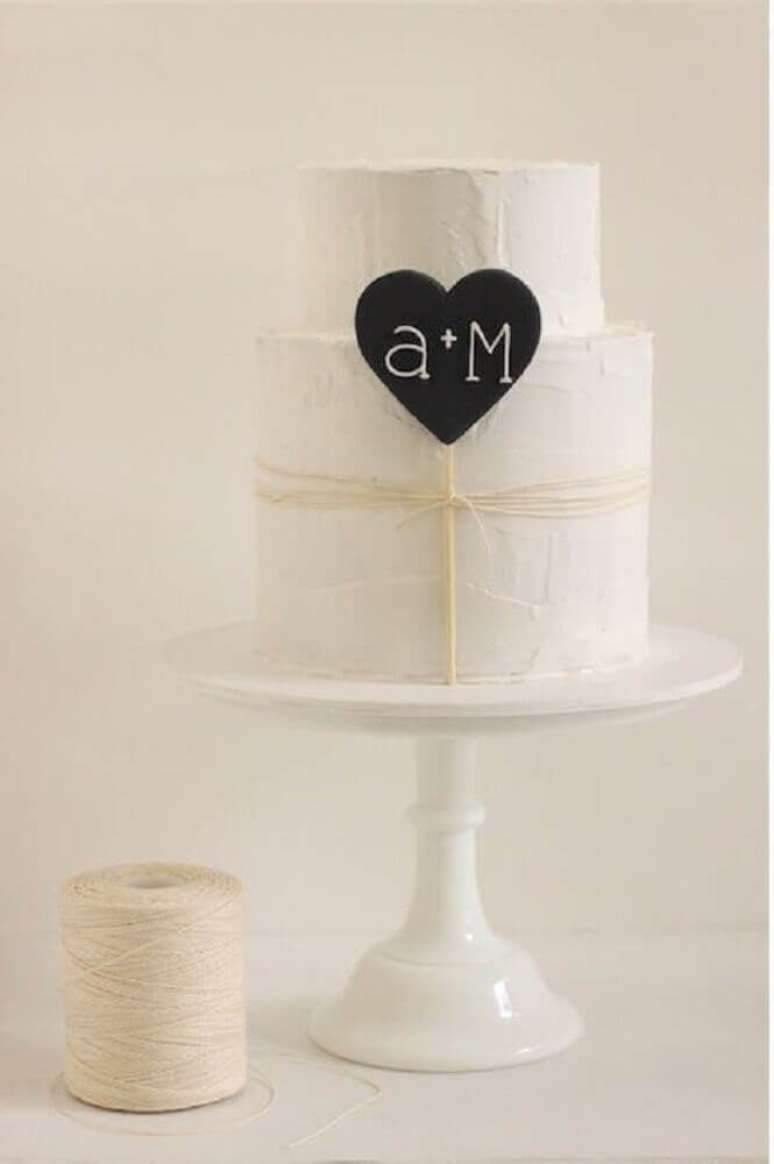 22. Modelo de bolo de casamento simples e moderno – Foto: Makea Hääblogi