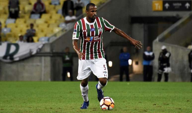 Airton foi titular em determinado momento da temporada (Foto: Divulgação/Fluminense)
