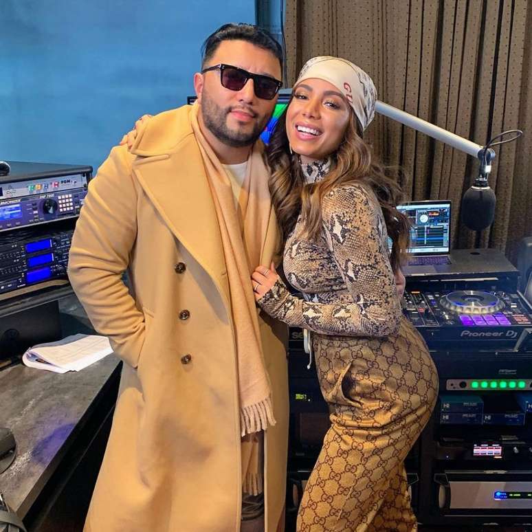 Alex Sensation e Anitta (Foto: Reprodução/Instagram/@alexsensation)