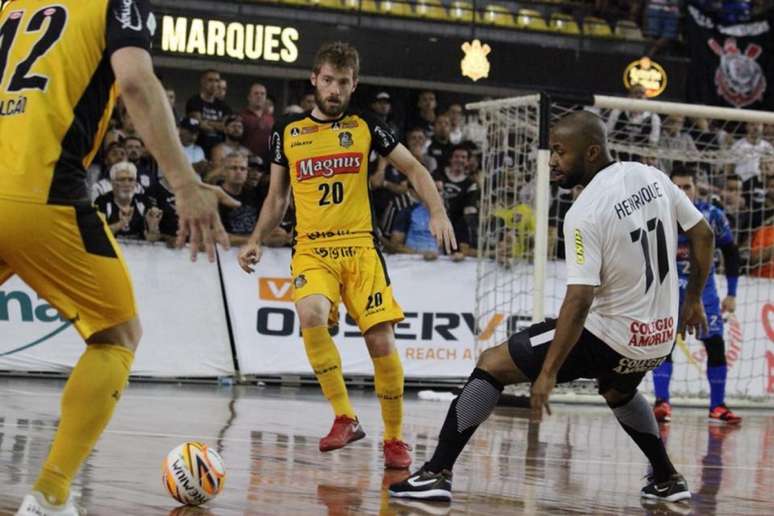 Corinthians leva título da Liga Paulista de futsal (Foto: Divulgação/Magnus)