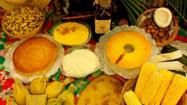 Pratos à base de milho em festa em Rondônia; pilar da cozinha caipira, grão se espalhou por todas as regiões do país