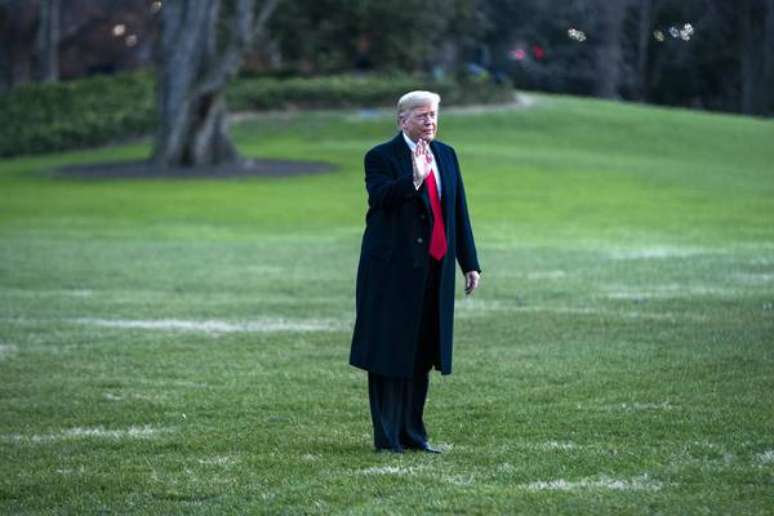 Presidente Donald Trump no jardim da Casa Branca