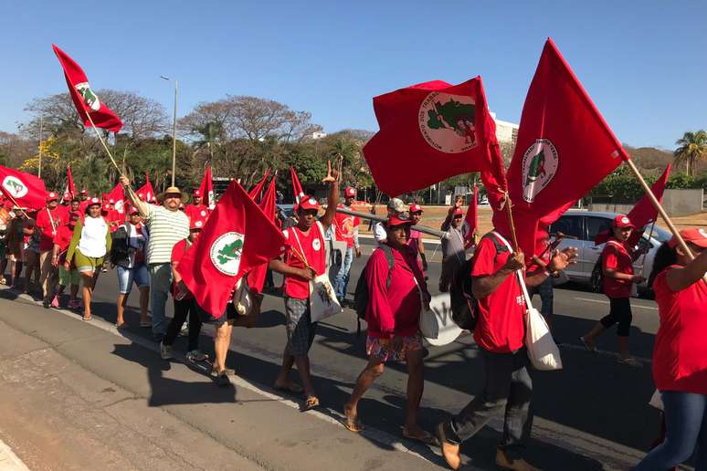 Protesto de integrantes do Movimento Sem Terra (MST) em favor do ex presidente Luiz Inácio Lula da Silva em Brasília (DF), no dia 14/08/2018