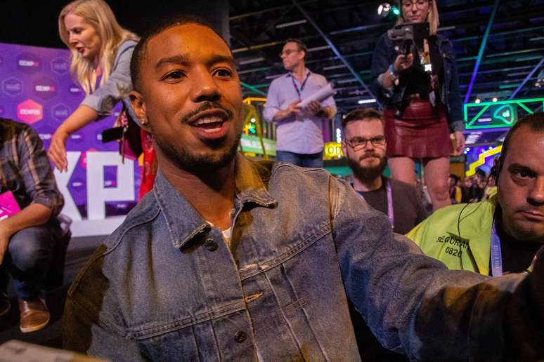 O protagonista do filme "Creed t;, Mt;, Michael B. Jordan, participou do painel da Warner na manh&atilde; deste domingo, 9, durante a CCXP 2018