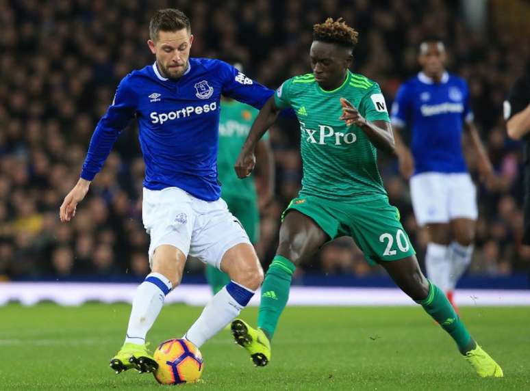 Everton oscila muito durante partida e perde para Watford (Foto: AFP)