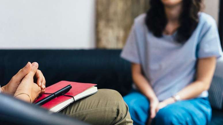 Procurar a ajuda de um psic&oacute;logo pode ajudar a lidar com traumas relacionados &agrave; sexualidade