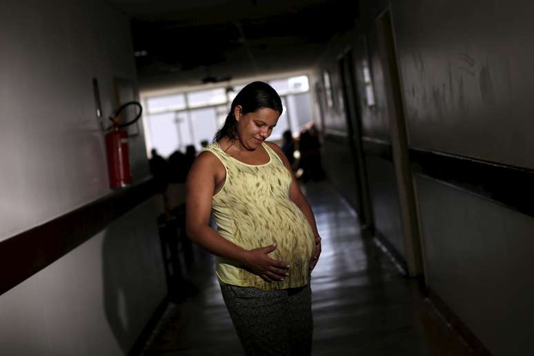 Mulher grávida em hospital de Recife 28/01/2016 REUTERS/Ueslei Marcelino