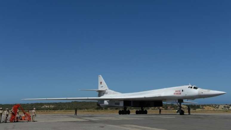 Os bombardeiros Tupolev 160 têm capacidade para transportar armas nucleares