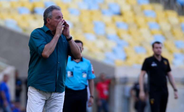 Abel Braga estará à frente do Flamengo na próxima temporada (Foto: Lucas Merçon/Fluminense F.C.)