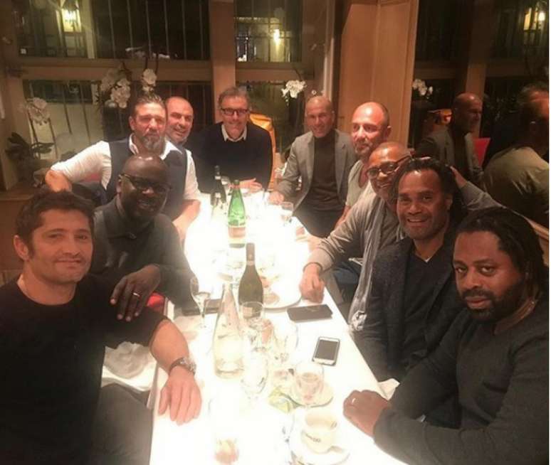 Jogadores campeões do mundo com a França em 1998 jantaram juntos em Paris (Foto: Reprodução/Instagram)