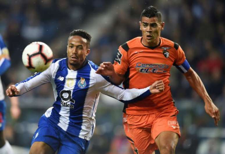 Militão fez o seu primeiro gol pelo Porto na última sexta-feira (Foto: Miguel Riopa / AFP)