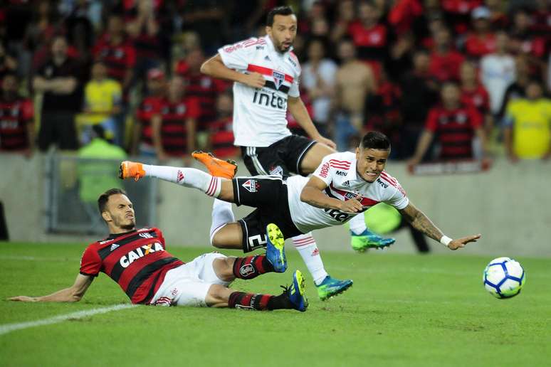 A &#034;lei do ex&#034; não falhou no confronto entre Flamengo e São Paulo; no Maracanã, o meia Everton marcaria o gol da vitória do tricolor do Morumbi