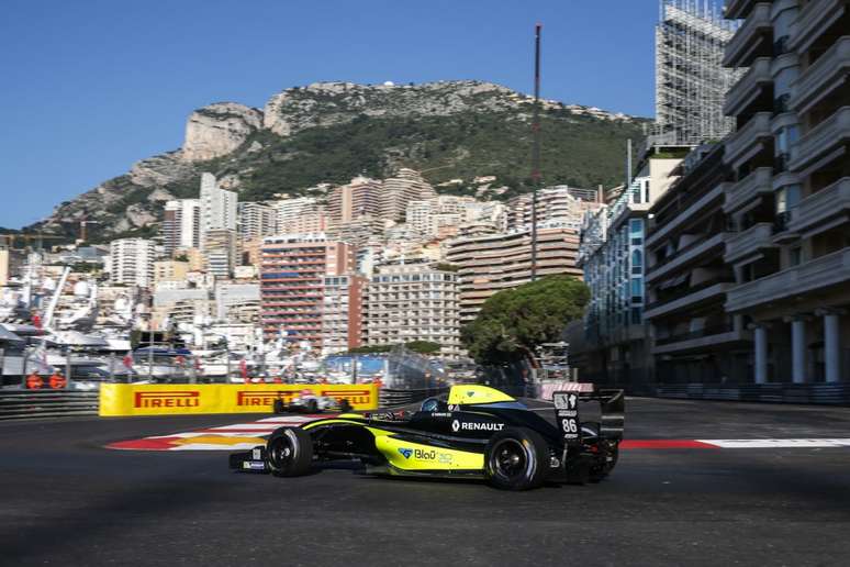 Renault feliz com o progresso da academia de pilotos em 2018