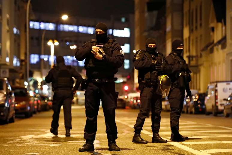 Policiais franceses em Estrasburgo
 13/12/2018   REUTERS/Christian Hartmann 