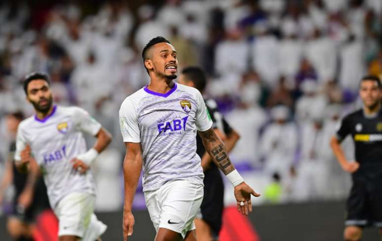 O brasileiro Caio foi o destaque do Al Ain na primeira partida do Mundial (Foto: AFP)