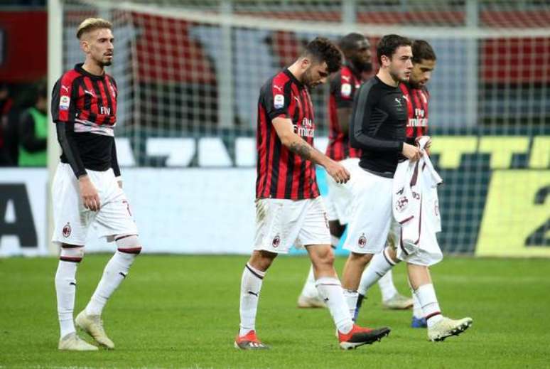 Milan é eliminado da Liga Europa com derrota para Olympiacos