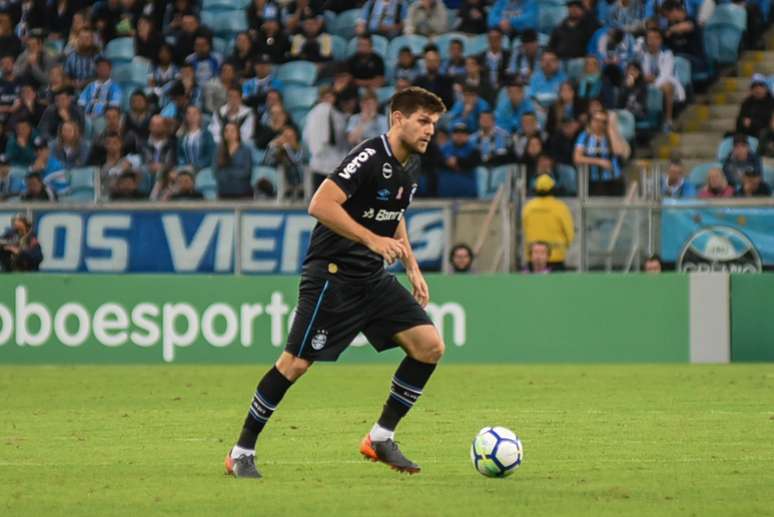 Kannemann pode deixar o Grêmio pelo Boca Juniors