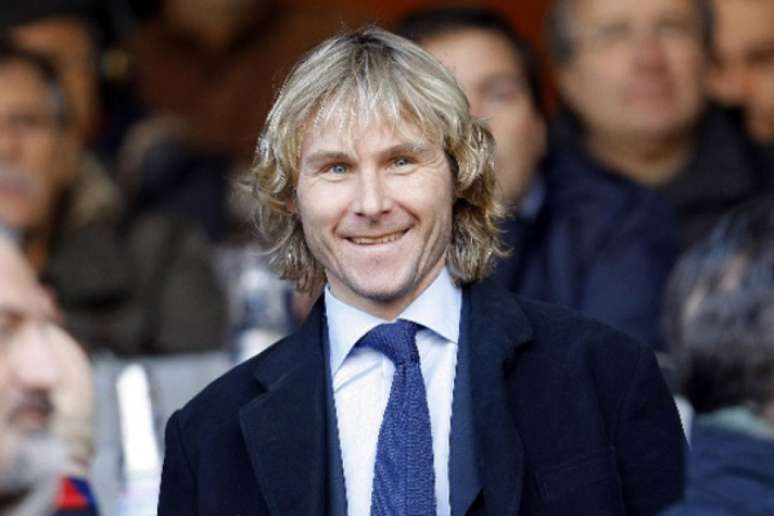 Pavel Nedved esteve presente no sorteio das oitavas de final da Champions (Foto: Alessandro Garofalo/Reuters)