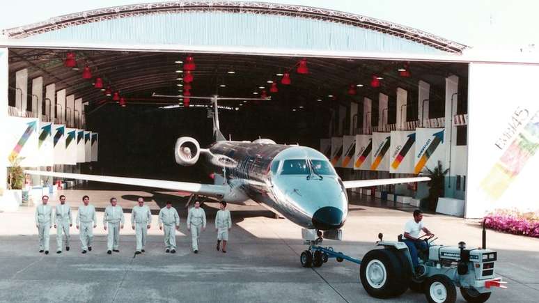 Recuperação da Embraer após a reestruturação foi impulsionada por projetos como o do jato comercial ERJ-145 para 50 passageiros