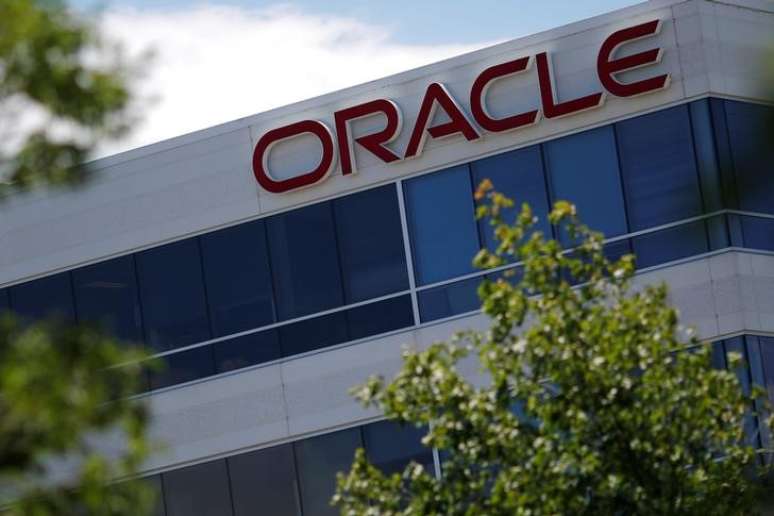 Logo da Oracle em prédio da empresa em Burlington, Estados Unidos
21/06/2017 REUTERS/Brian Snyder