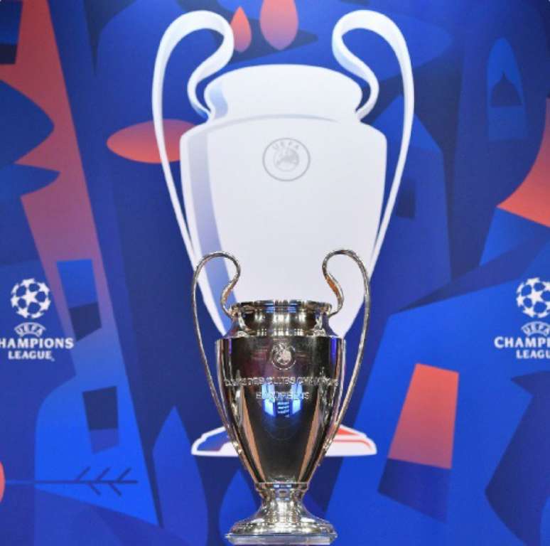 Football world: UEFA Champions League 2015/16 - Oitavas de final