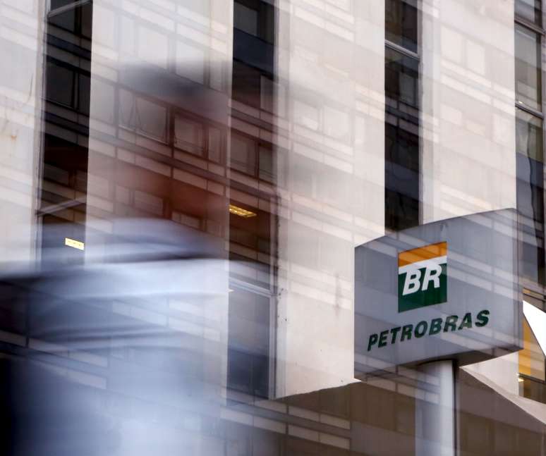 Logo da Petrobras em São Paulo, Brasil
23/04/2015
REUTERS/Paulo Whitaker