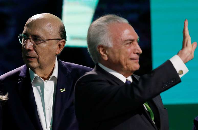 Henrique Meirelles (esquerda) foi ministro da Fazenda no governo Temer, deixando o cargo em abril de 2018 para disputar as eleições