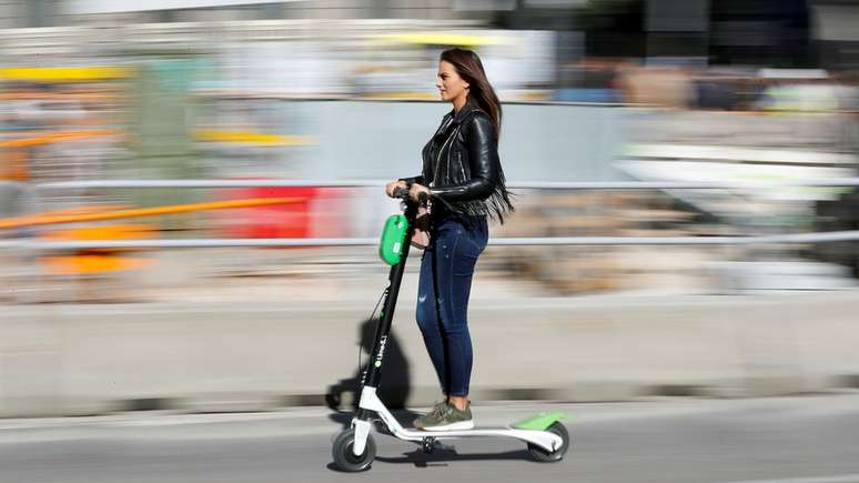 Os patinetes elétricos ou e-scooters estão se tornando populares em vários países e também já operam no Brasil