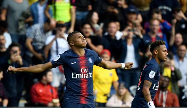 Mbappé complete 20 anos de idade nesta quinta-feira (FRANCK FIFE/AFP)