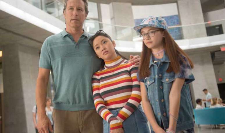 Para completar o visual: &oacute;culos redondo bem retr&ocirc;! 