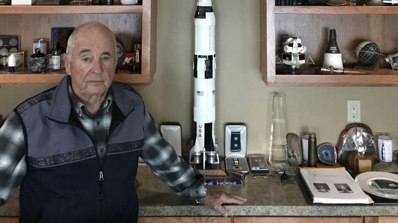 O ex-astronauta diz que a Nasa não deveria mandar naves tripuladas para Marte