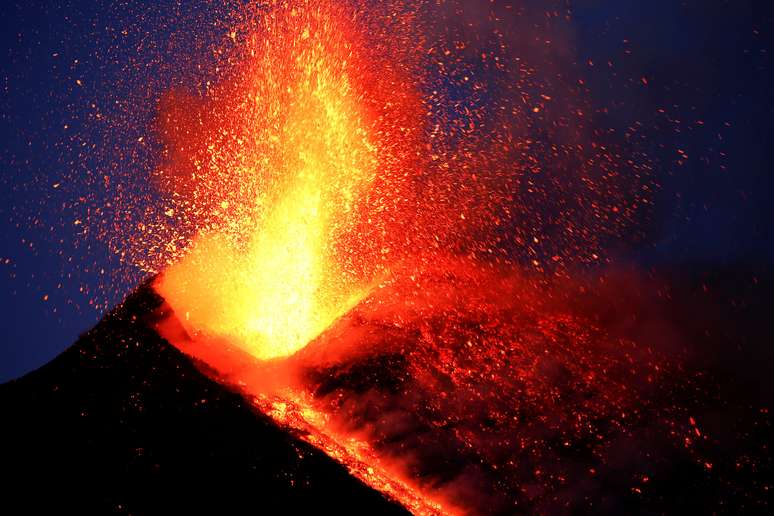 Monte Etna, durante erupção em fevereiro de 2017