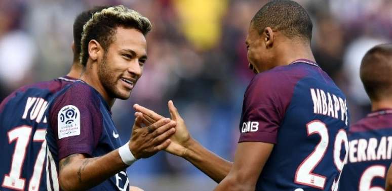 Neymar e Mbappé podem custar caro para o PSG (Foto: AFP)