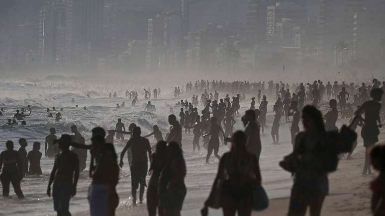 Há relatos de pessoas que conseguiram sobreviver a uma temperatura 127º C