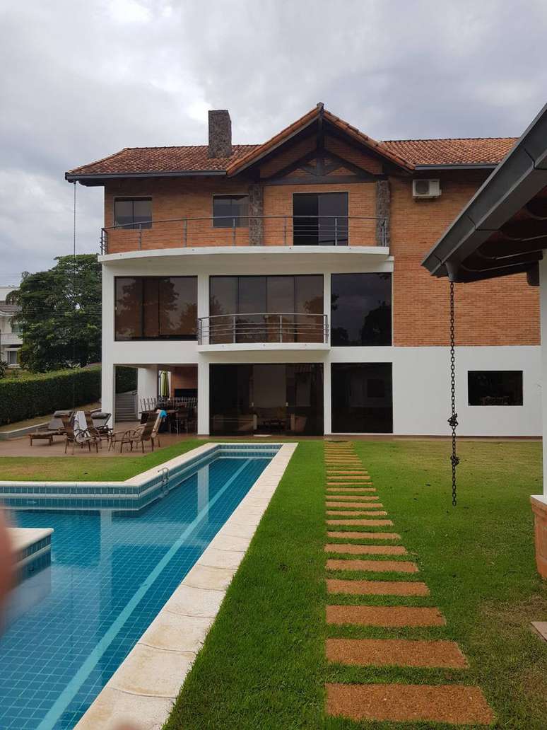 Uma das mans&otilde;es na qual a pol&iacute;cia paraguaia buscou Messer e Farina