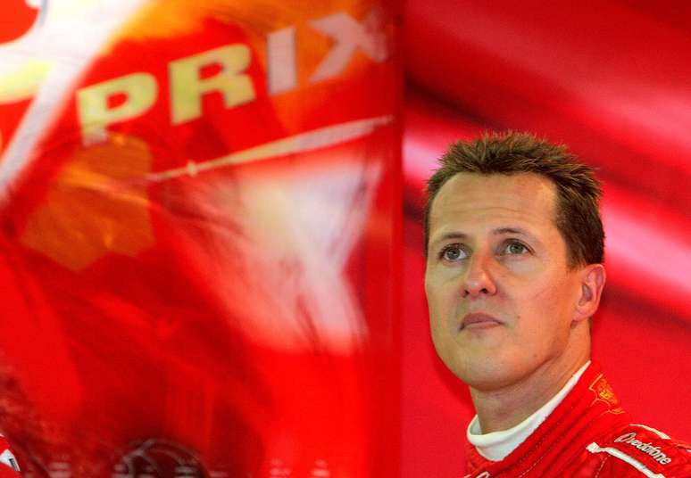 Piloto da F&oacute;rmula 1 Michael Schumacher, na B&eacute;lgica 29/08/2004 REUTERS/Thierry Roge 