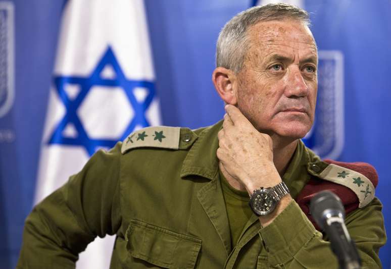 Ex-chefe das For&ccedil;as Armadas de Israel Benny Gantz
28/07/2014
REUTERS/Nir Elias