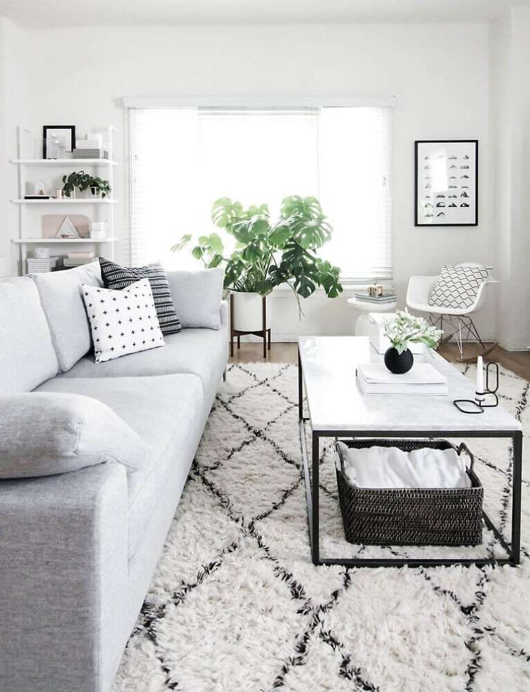 13.&nbsp;Nem todo tapete felpudo precisa ser liso, alguns possuem estampas e s&atilde;o lindos para decorar diversos ambientes &ndash; Foto: Type of Rugs